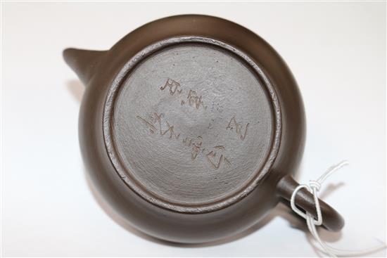 A 19th century Chinese Yixing teapot and cover